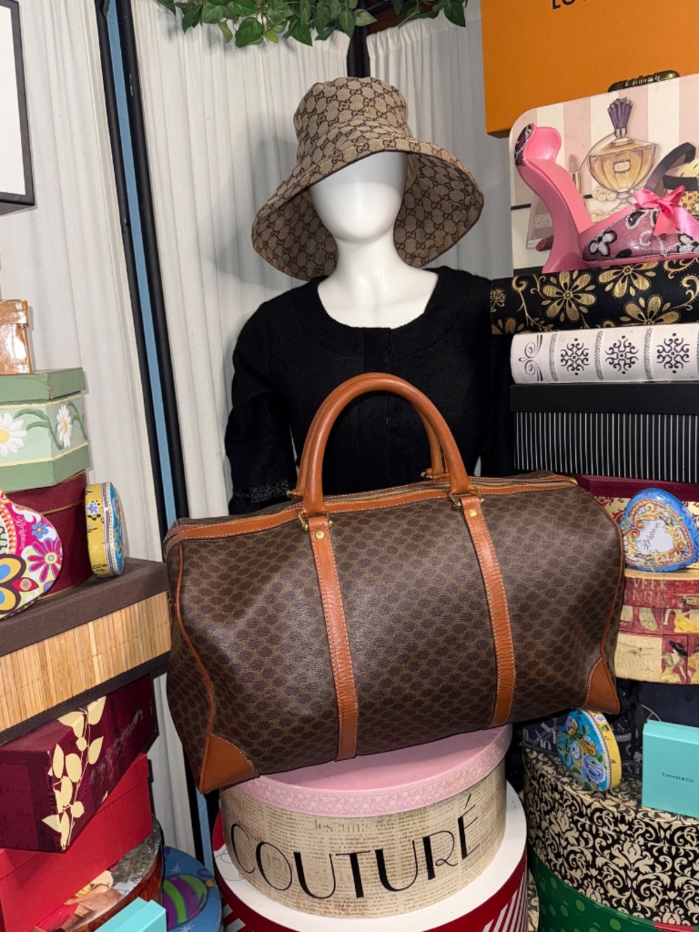 EXQUISITE CELINE MACADAM MONOGRAM EXTRA LARGE DUFFLE CARRY ON BAG! - Picture 15 of 17